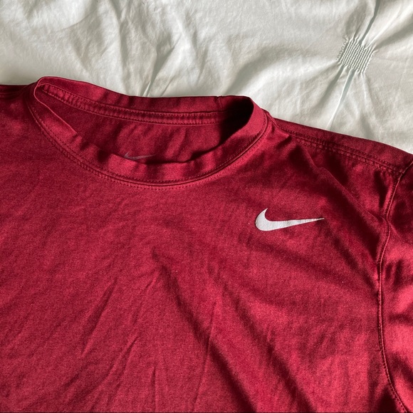 Nike Dri Fit Performance Shirt - Picture 4 of 4
